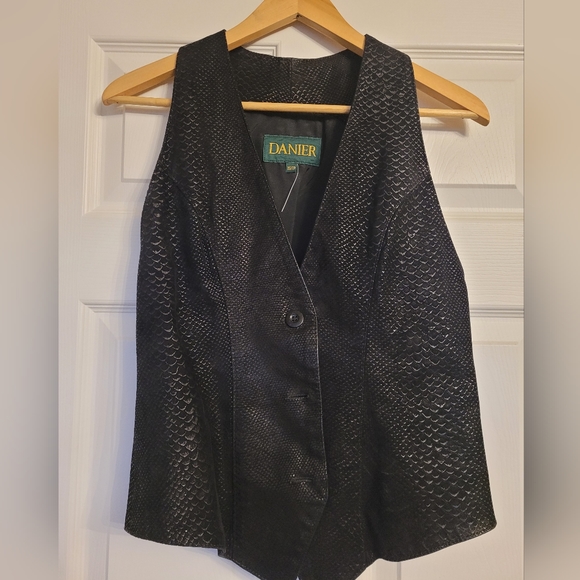 Vintage Danier vest - Picture 1 of 3